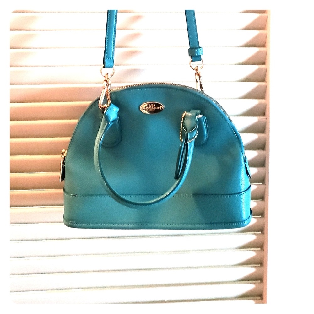 Tote clutch crossbody coach